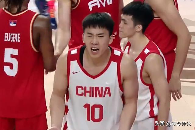 必赢体育登录入口-男篮最强“暑假工”！王俊杰回归国家队首秀轰18+14&amp;amp;高达11前场板